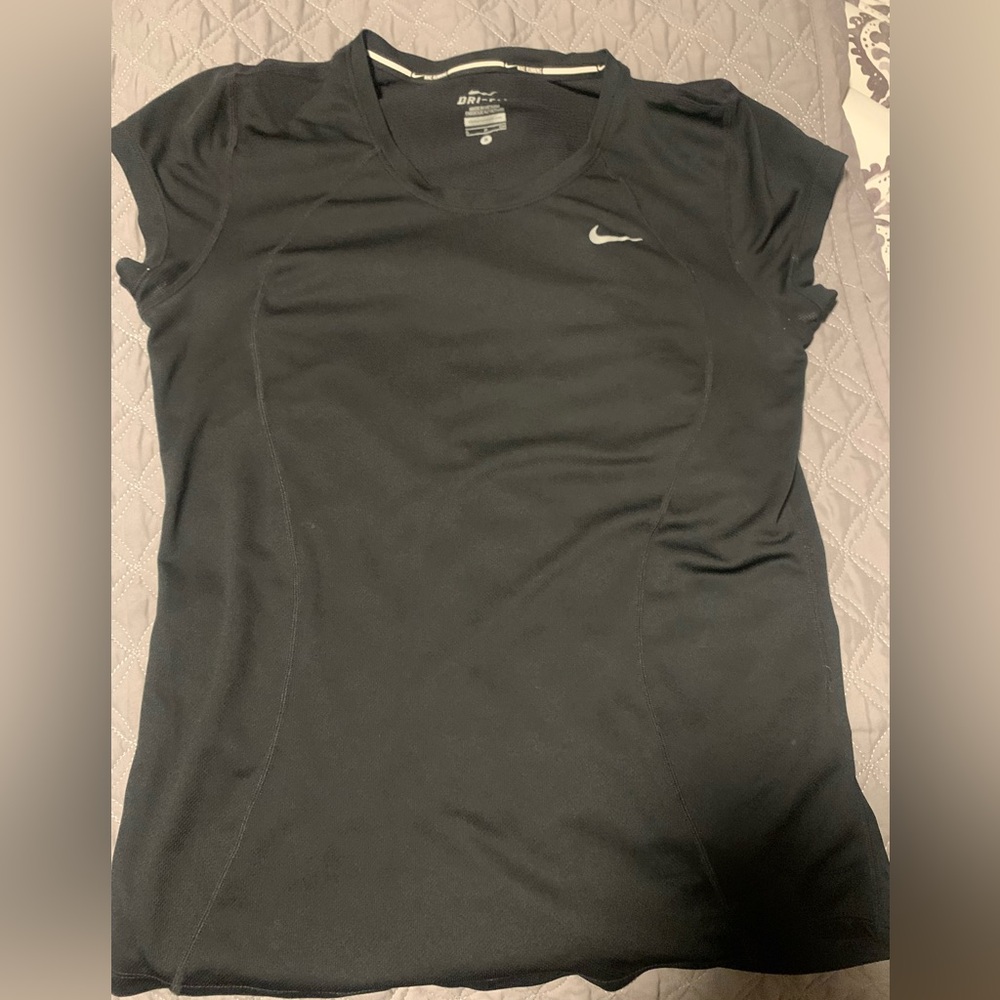 Nike top